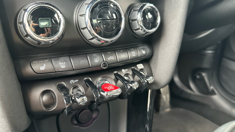 MINI Hatchback 2.0 John Cooper Works 3dr Auto Petrol Hatchback